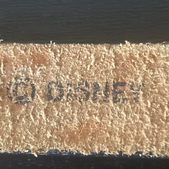 Vintage Disney Embossed Leather Belt With Characters - 28" Long 1" Wide - Picture 3 of 11